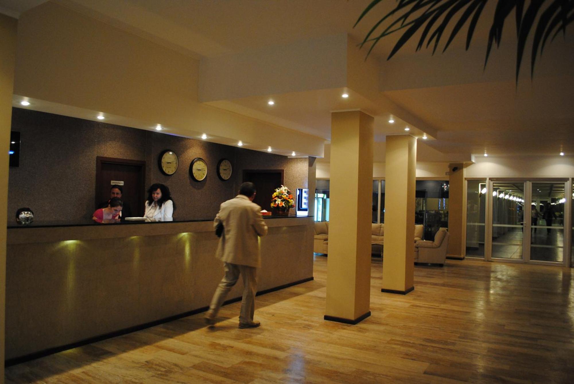 Complex Mediteranean Mamaia Kültér fotó